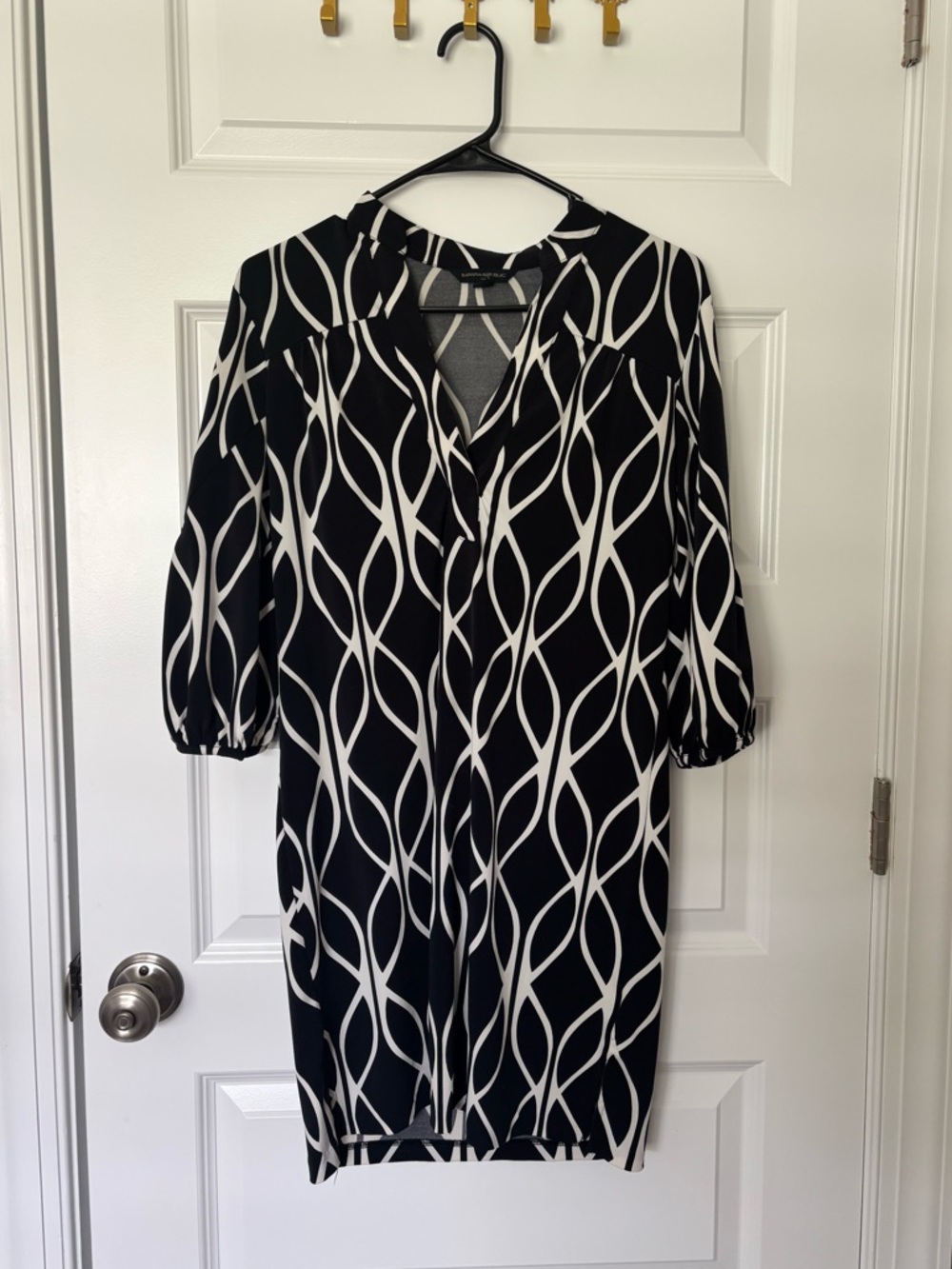 Banana Republic Black and White Wave-Print Dress